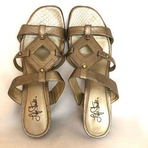 Lifestride  Life Stride ~silver/gold Sandals Slide on Snakeskin Pattern ~ Size 9
